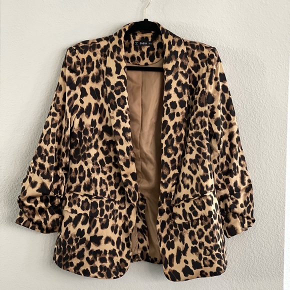 Leopard jacket - Picture 1 of 5